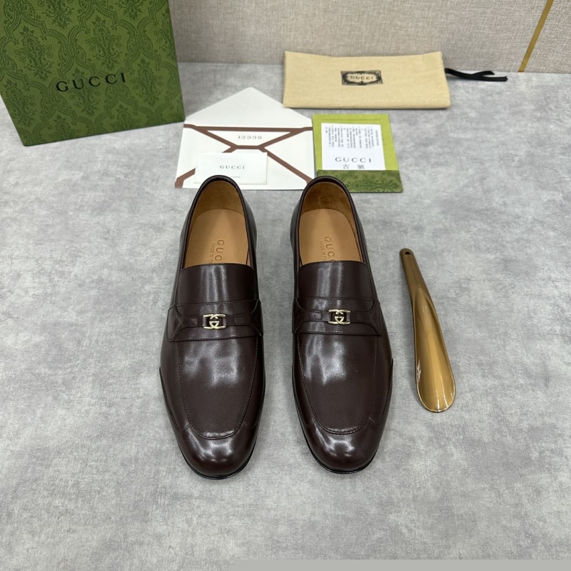 G*u*i leather shoes